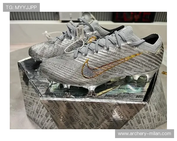 足球巨星亲手赠送签名足球鞋传递温暖力量点燃青少年逐梦激情